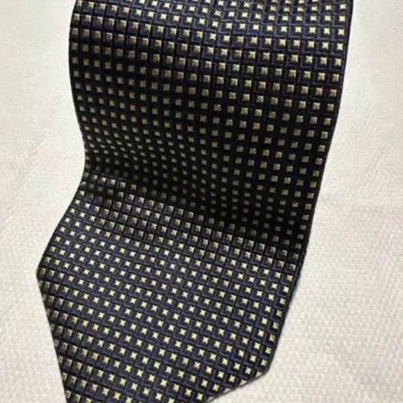 Brooks Brothers Silk Tie - Picture 4 of 6
